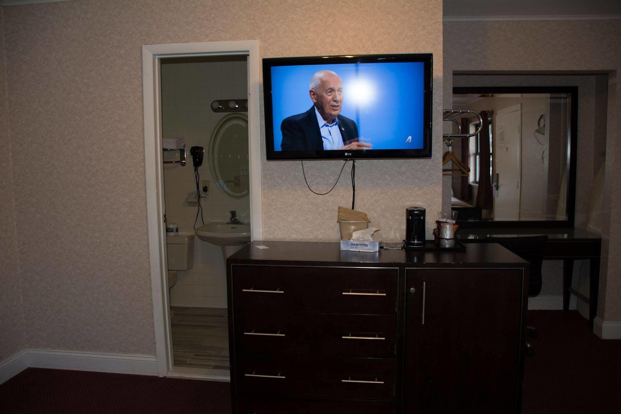 Atlantic Inn And Suites - Wall Township Bagian luar foto